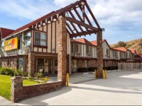 Super 8 Santa Clarita