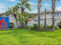 Motel 6 Santa Barbara - Beach