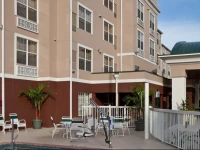 Holiday Inn Express & Suites Sarasota East