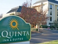 La Quinta Inn & Suites Charlotte Airport North