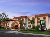 Embassy Suites by Hilton Scottsdale Resort
