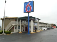 Motel 6 Somerset