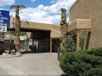 Indian Hills Inn, Taos Plaza
