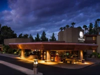 DoubleTree by Hilton Phoenix- Tempe