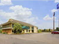 Americas Best Value Inn - Tillmans Corner / Mobile