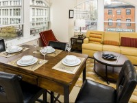 8th Street Apartment by Stay Alfred