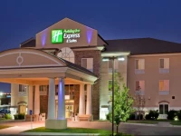 Holiday Inn Express Hotel & Suites Wichita Airport