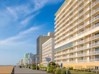 Comfort Suites Beachfront