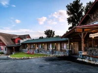 Adirondack Spruce Lodge