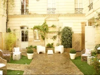 CotГ© Cour de LHГґtel Particulier