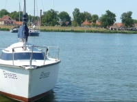 Zeilboot Aan Het IJsselmeer