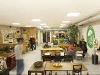 Le FlГўneur Guesthouse