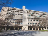 Hotel le Corbusier 2*