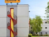 hotelF1 MontluГ§on