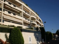 Cannes Golf Apartment