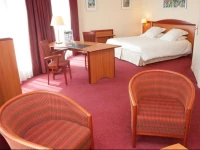 Kyriad Nantes Centre Gare Nord