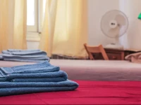 Room in apartment - Rue Droite