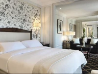 HГґtel San RГ©gis