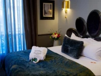 Hotel Lumen Paris Louvre