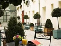 Hotel Suites Unic Renoir Saint-Germain