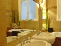 2 Separated Bedrooms near Notre Dame