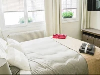 Notre Dame - Seine River Banks Apartment