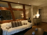 Les Authentics - La Maison dAmГ©lie