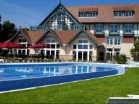 Renaissance Paris Hippodrome de St. Cloud Hotel