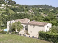 Le Mas des Amandiers