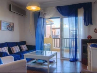 Sun & Blue Beach Apartment