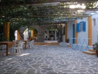 Miltiadis Apartments 2*