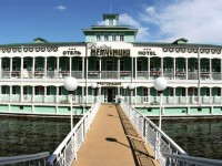 Volzhskaya Zemchuzhina Hotel on the water 3*