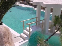 Peristeronas Village