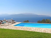 Skaloma Villas Art 1