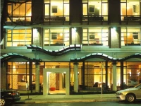 Opus Hotel Vancouver 4*