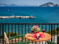 Karmiris Studios and Apartments