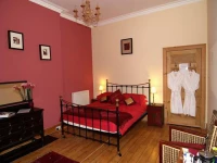 15 Merchiston Gardens Bed and Breakfast 4*