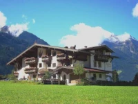 Apparthotel Veronika 4*