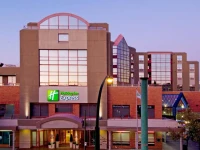 Holiday Inn Express Hotel Vancouver Metrotown 3*