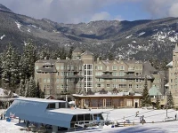 Le Chamois Whistler Hotel 3*