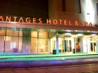 Pantages Hotel Toronto Centre 4*
