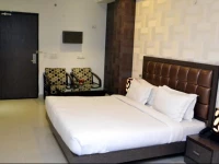 Le Crescent Hotel 3*