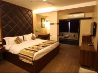 OYO Rooms Pakwaan SG Highway