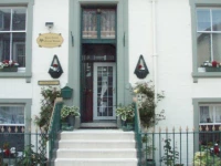 Pine Court Guest House 3*