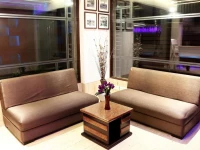 OYO Premium Harish Mukherjee Road