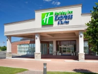 Holiday Inn Express Hotel Suites Toronto Mississauga 3*