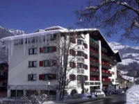 Q Hotel Maria Theresia 4*