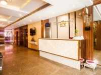 Hotel Poonam Plaza 3*