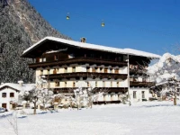 Landhotel Rauchenwalderhof  3*