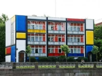 Graffiti hostel